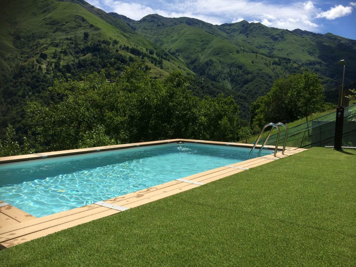 Chalet con Piscina Garzeno Esterno foto