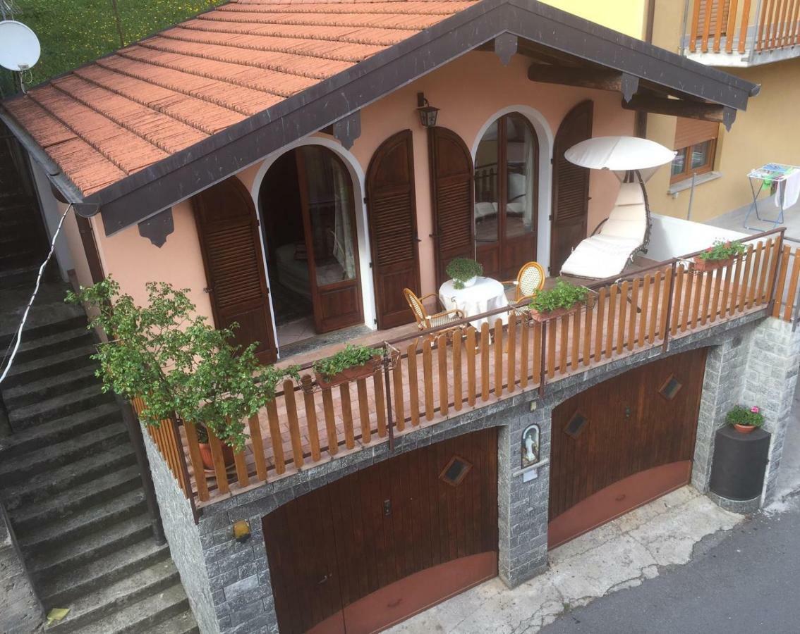 Chalet con Piscina Garzeno Esterno foto